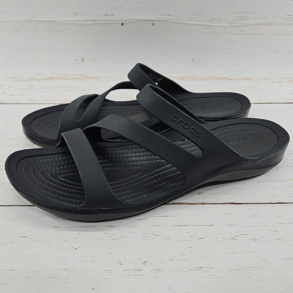 Crocs Swiftwater Womens Size 11 Black Sandal Slides‎ Straps Iconic Comfort